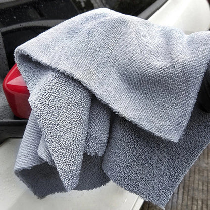 Experience Professional Car Care with DAISIRONE Plush Microfiber Towels