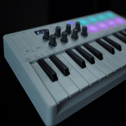 M-VAVE Portable MIDI 25-Key USB Keyboard Controller - 8 Backlit Drum Pads, 8 Knobs, RGB Music Keyboard Instruments